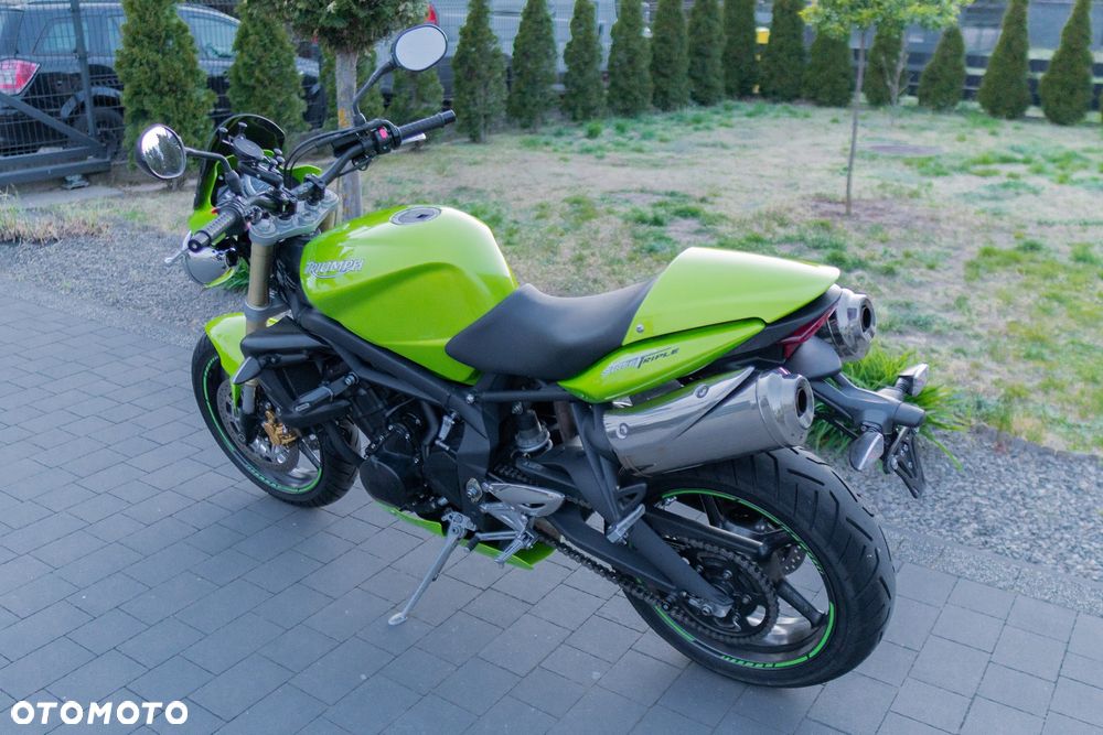 Triumph Street Triple - 9