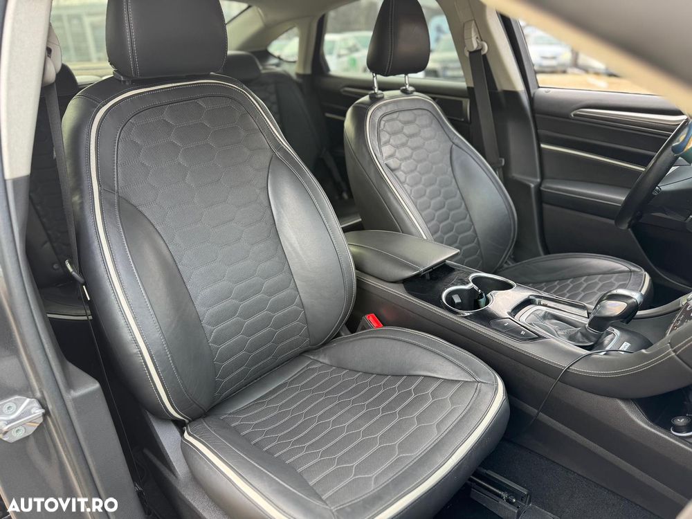 Ford Mondeo 2.0 HEV Vignale - 18