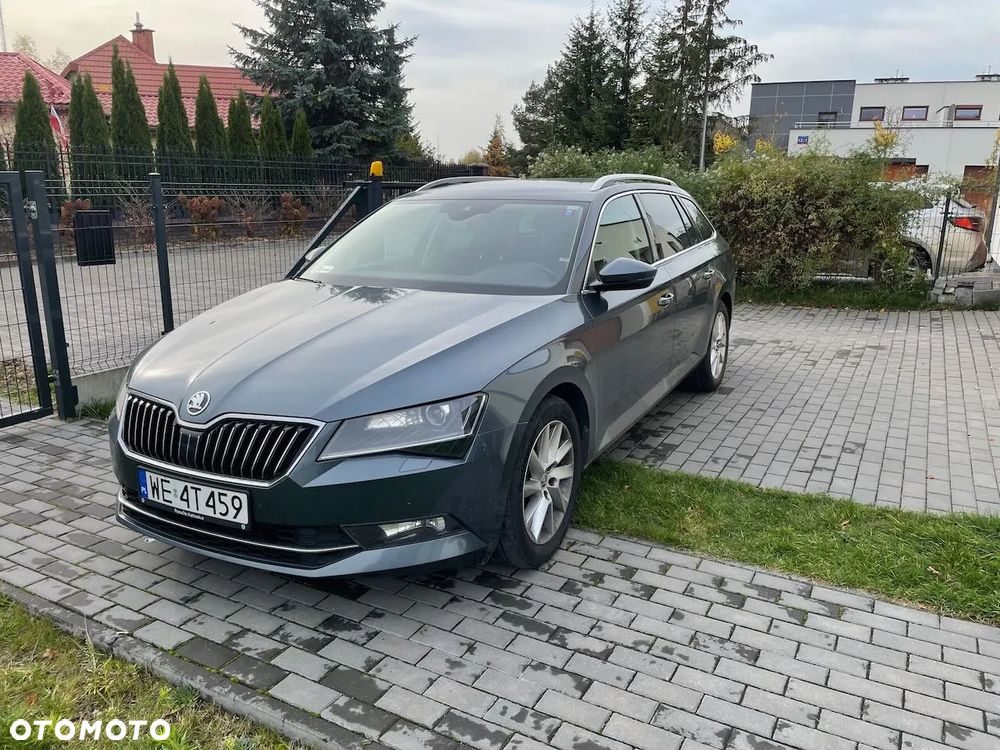 Skoda Superb 2017 photo 3