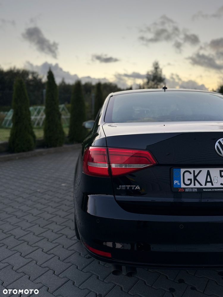 Volkswagen Jetta 2.0 TDI DPF BMT Trendline - 10