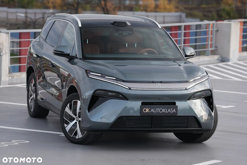 BYD Tang L - 8