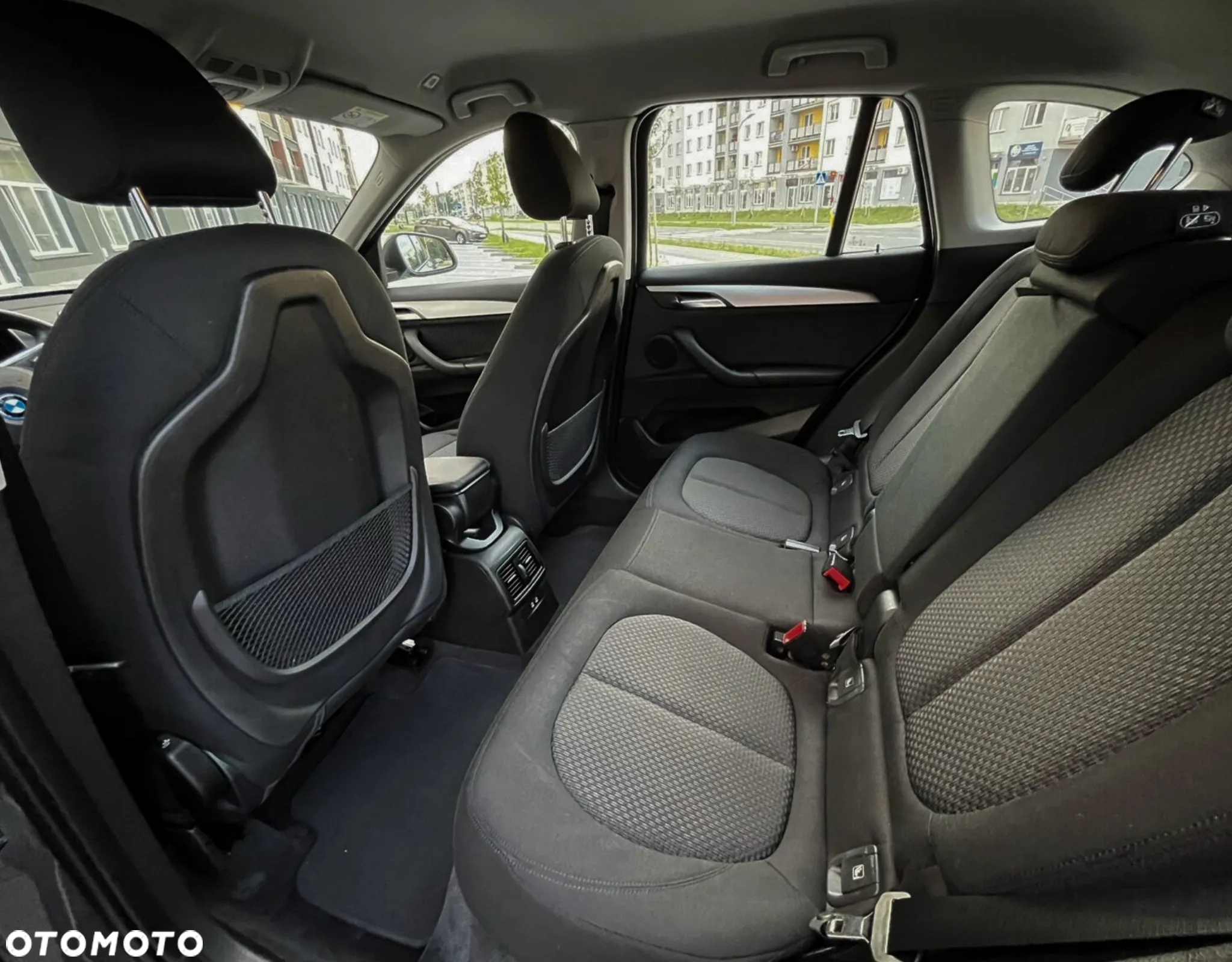 BMW X1 xDrive25e Business Edition - 33