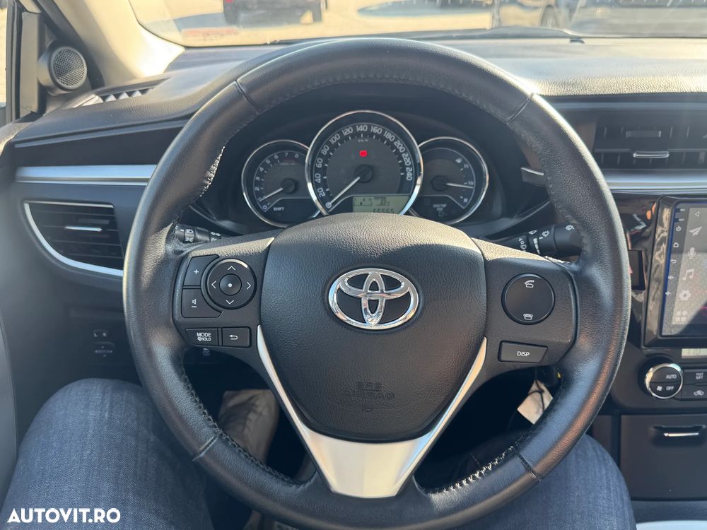 Toyota Corolla 1.6 Valvematic Life Plus - 11