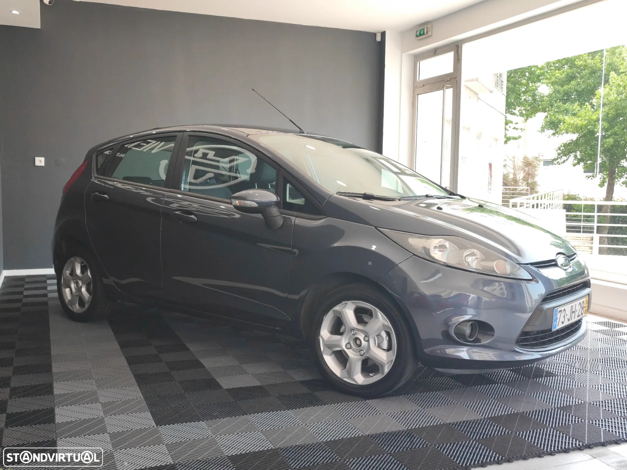 Ford Fiesta 1.25 Techno - 7