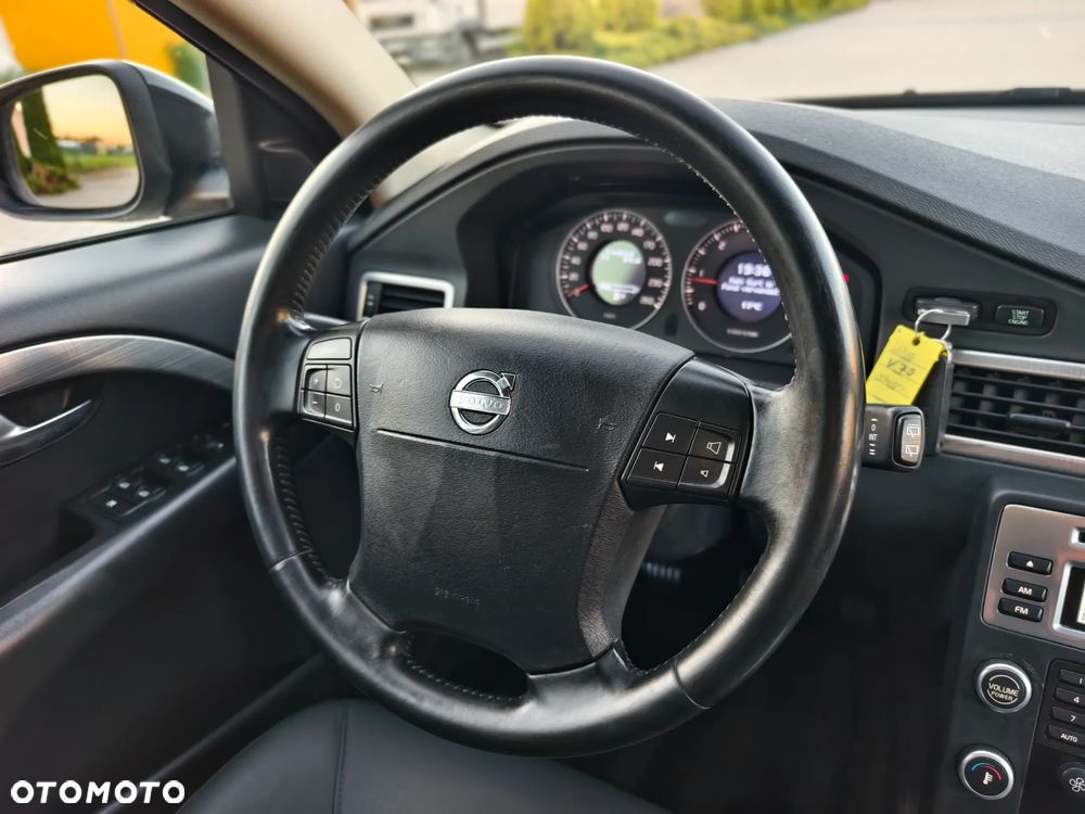 Volvo V70 2.0D Momentum - 14