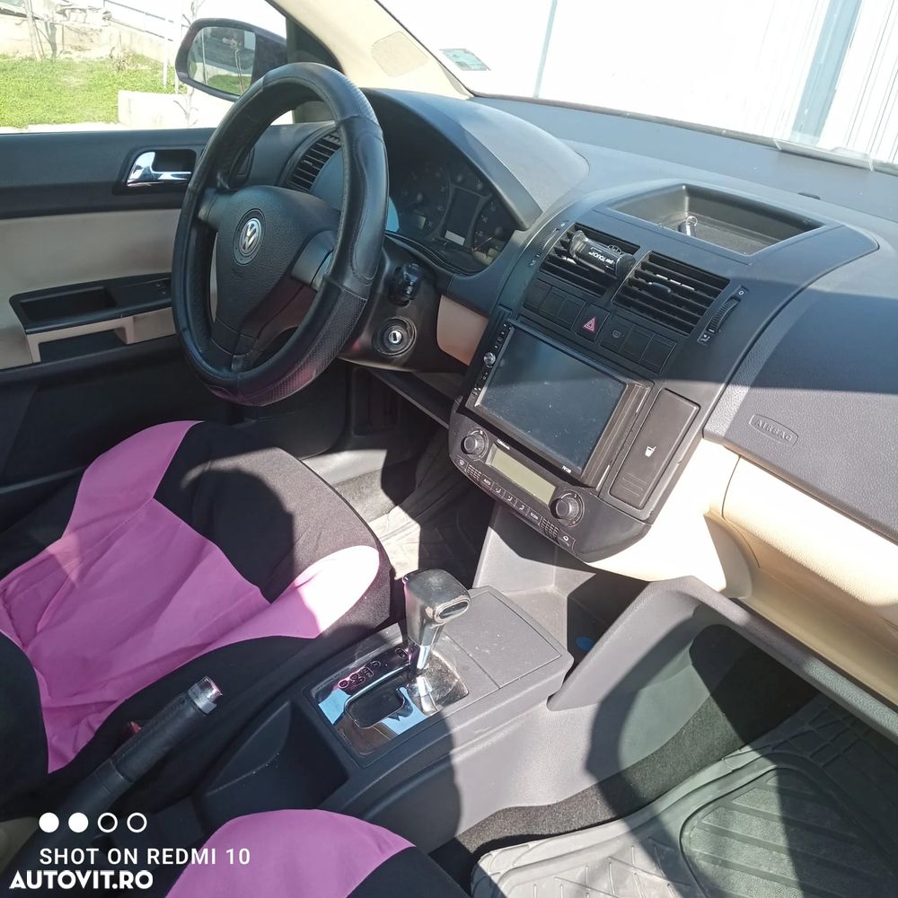 Volkswagen Polo - 7