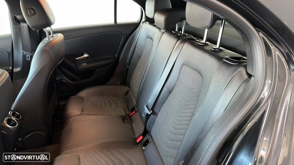 Mercedes-Benz A 250 e - 5