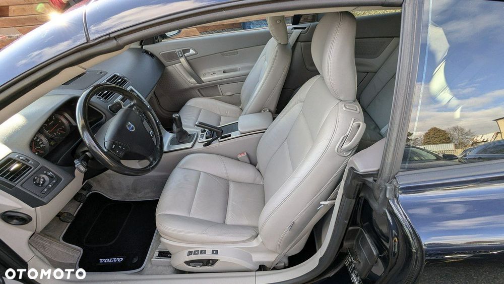 Volvo C70 - 12