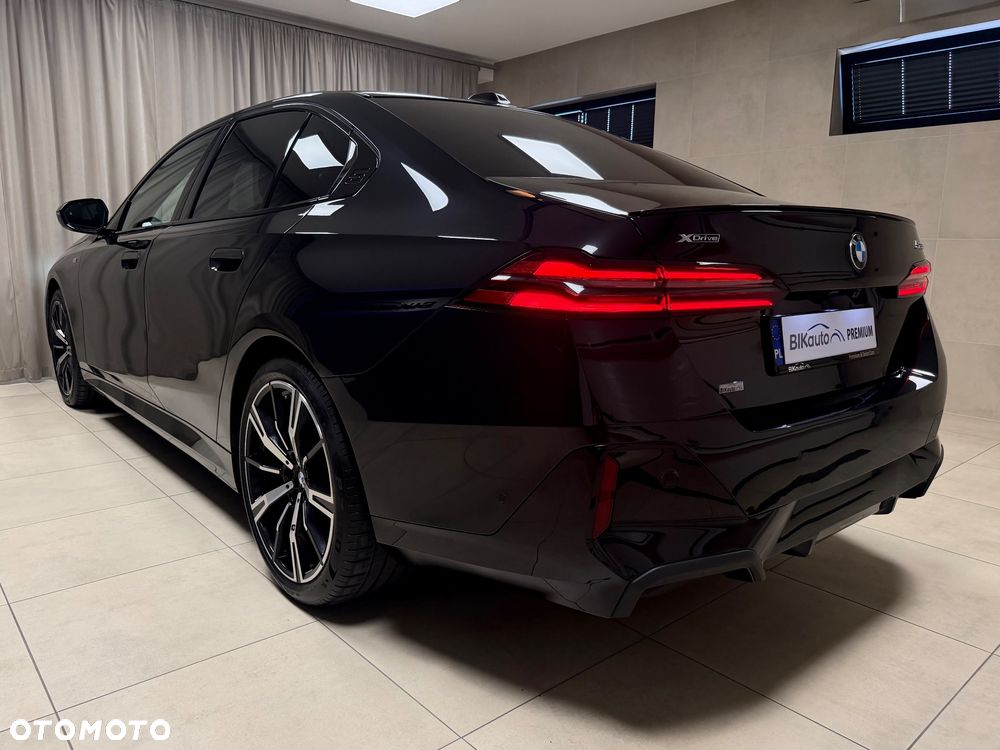 BMW Seria 5 520d xDrive mHEV M Sport - 9