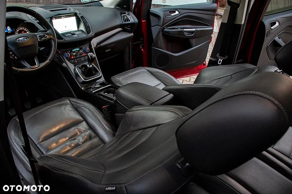 Ford Kuga 2.0 TDCi 4WD Titanium Plus - 32