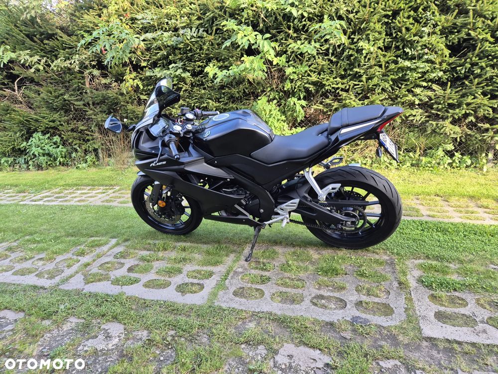 Yamaha YZF - 6