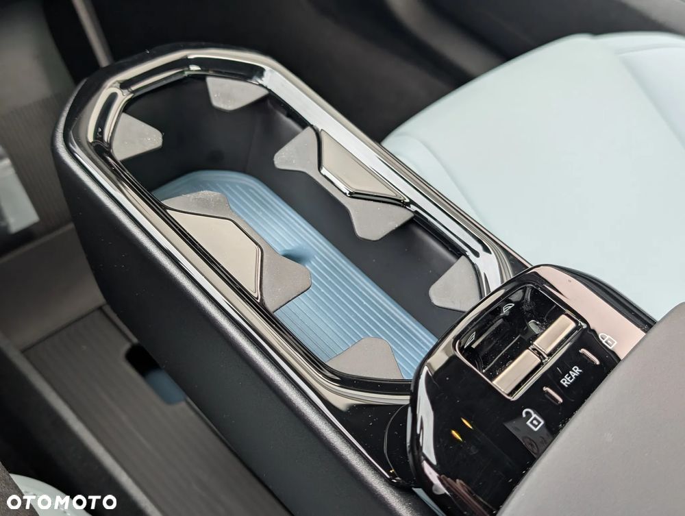 Volvo EX30 Twin Motor Performance AWD Ultra - 26