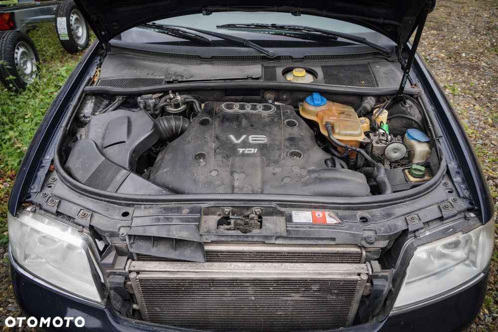 Audi A6 Avant 2.5 TDI - 16