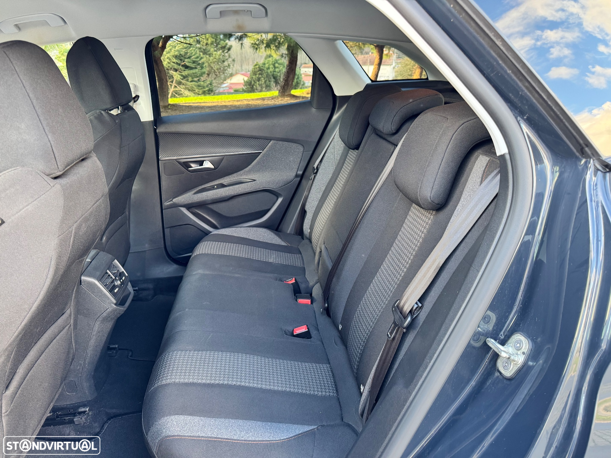Peugeot 3008 1.5 BlueHDi Active - 24