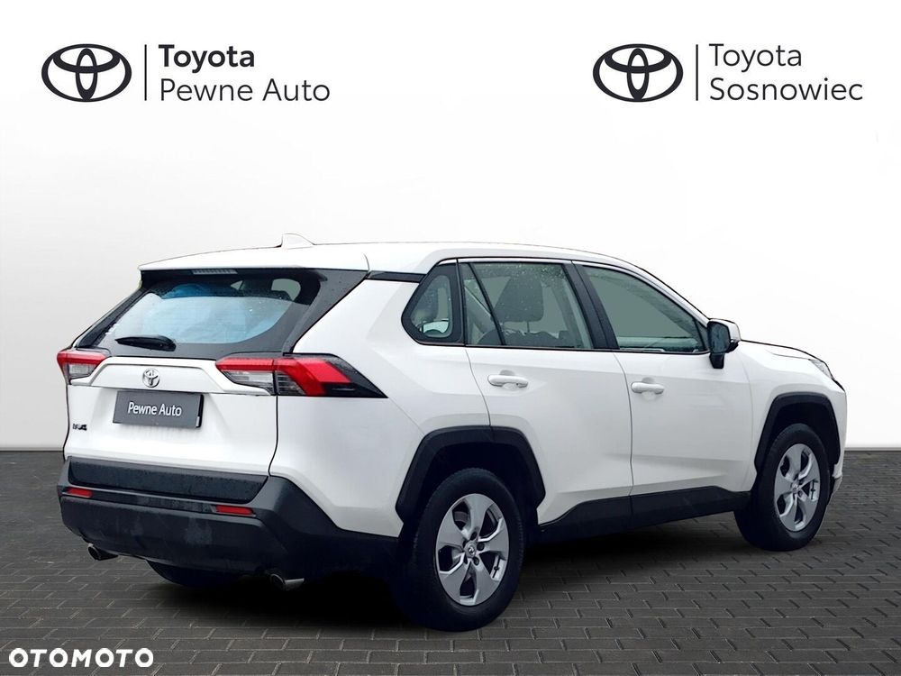 Toyota RAV4 - 6