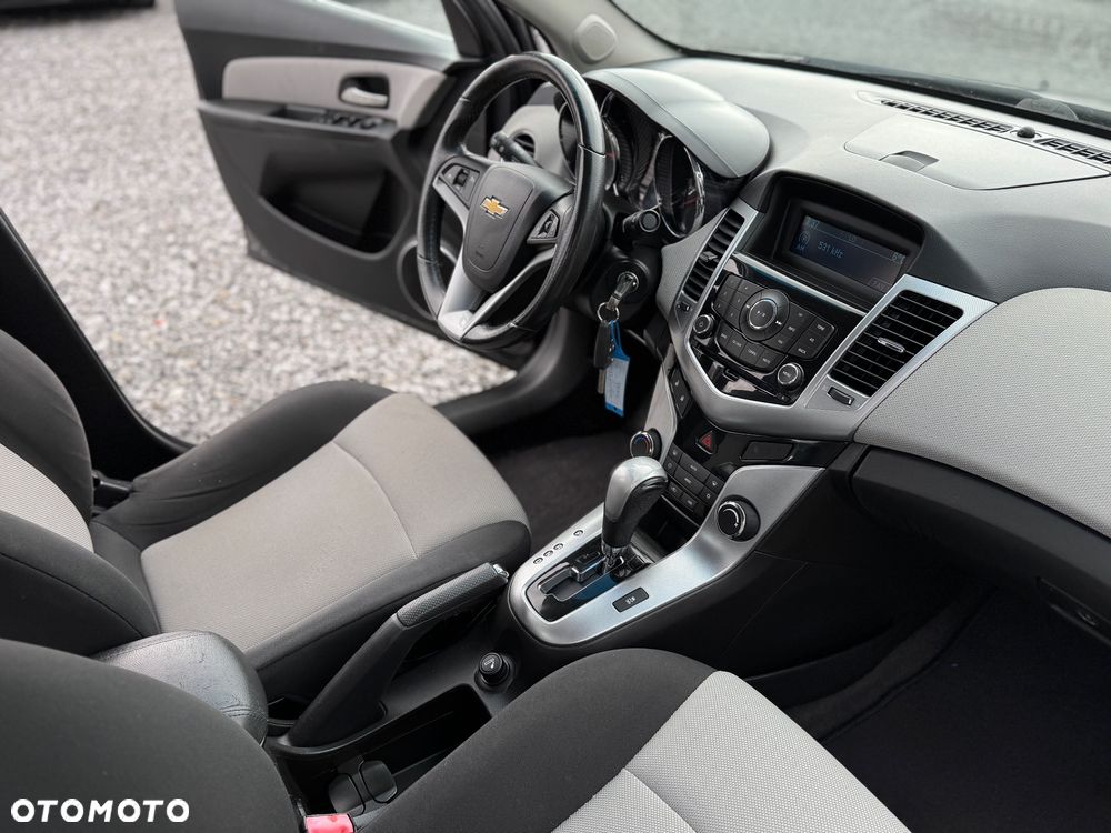 Chevrolet Cruze 1.8 Automatik LTZ - 12