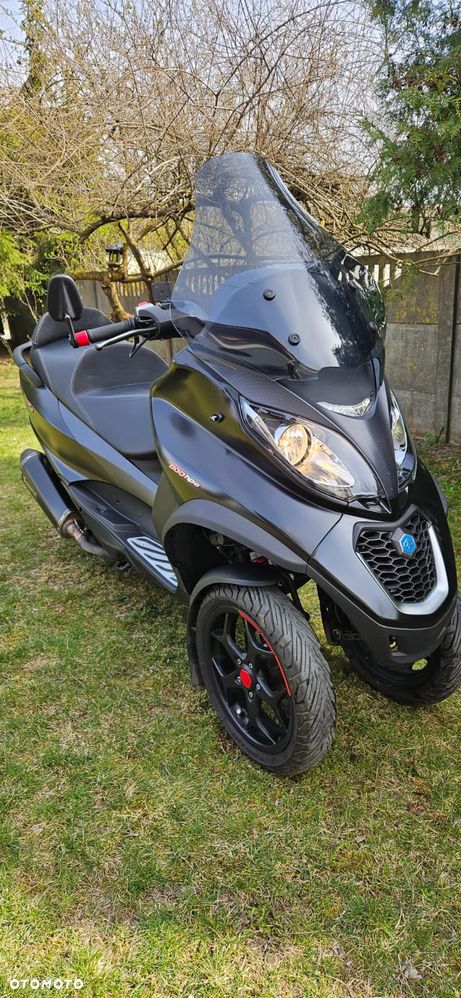 Piaggio MP-3 - 6