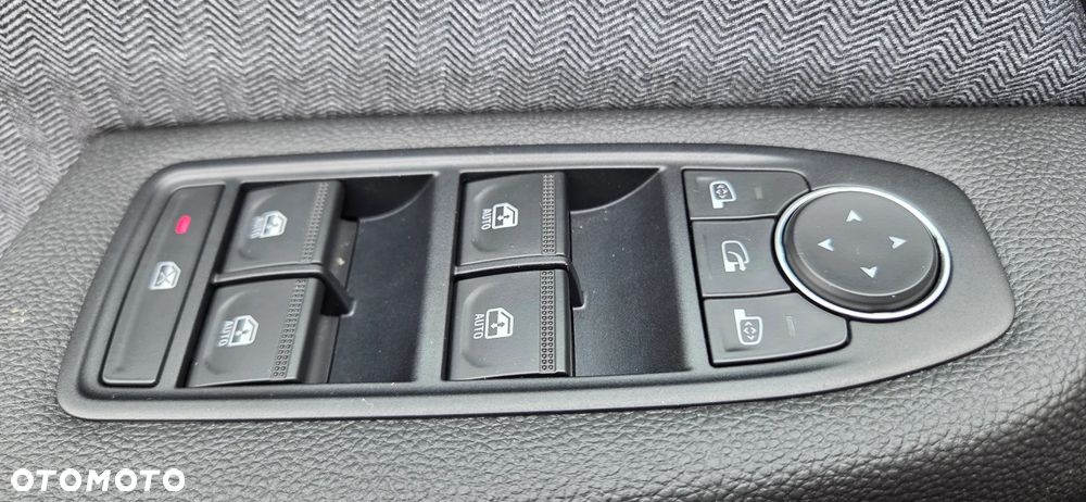 Renault Clio - 27