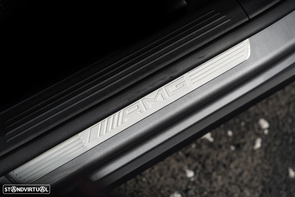 Mercedes-Benz GLB 35 AMG 4Matic Speedshift DCT 8G - 15