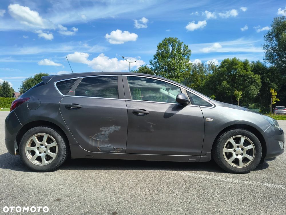 Opel Astra 2.0 CDTI Cosmo - 12