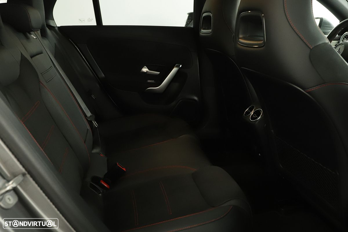Mercedes-Benz CLA 180 d Shooting Brake AMG Line Aut. - 23