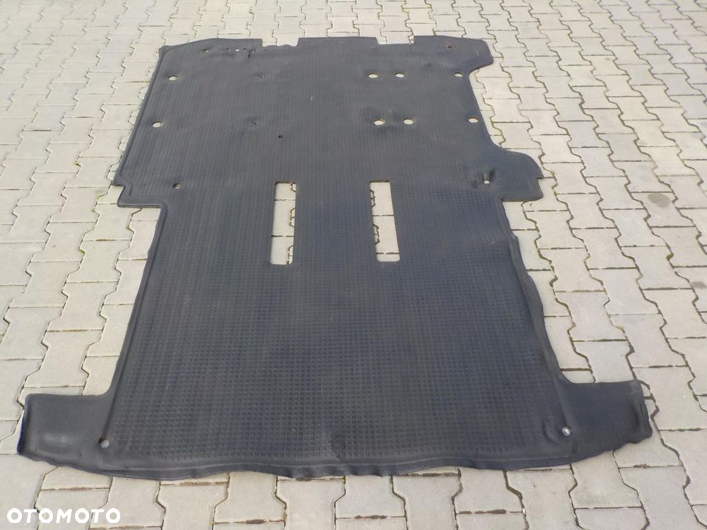 VW T4 96- WYKŁADZINA GUMA PODŁOGA TYŁ KRÓTKI - 1
