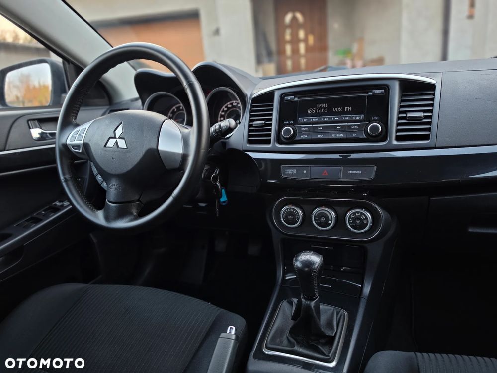 Mitsubishi Lancer - 26