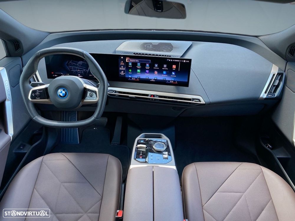 BMW iX xDrive 50 Pack Desportivo - 4