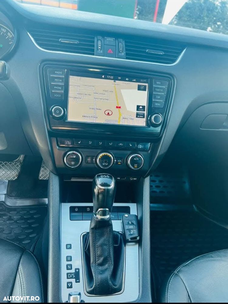 Skoda Octavia 1.6 TDI DSG Ambition - 8