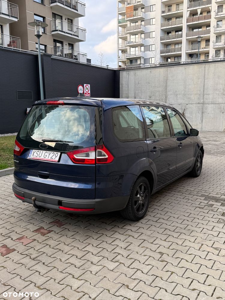 Ford Galaxy 2.0 Concept - 6