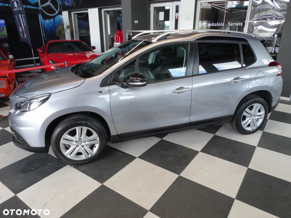 Peugeot 2008 PureTech 82 Style - 21