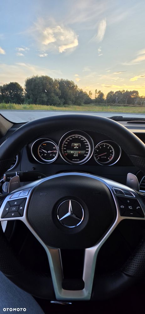 Mercedes-Benz Klasa C 63 AMG - 35