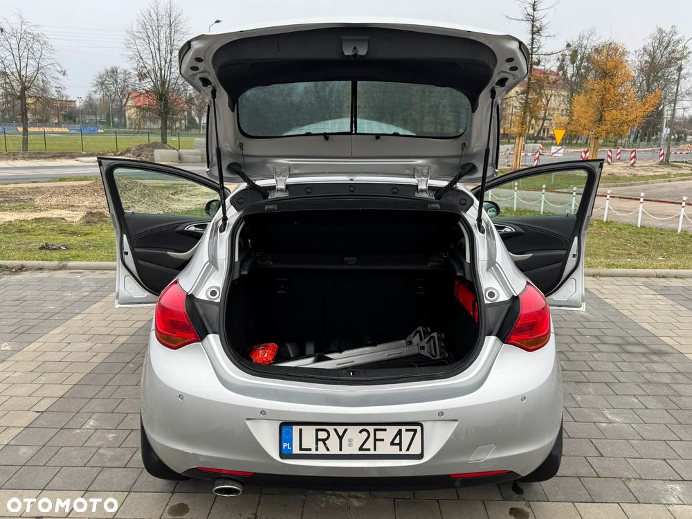 Opel Astra 1.4 T Edition 150 - 19