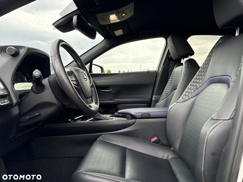 Lexus UX 250h GPF F Impression 2WD - 16
