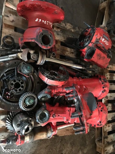 Manitou MT845 - CZĘŚCI - Most Zwolnica Atak Most Zwrotnica CZĘŚCI - 1