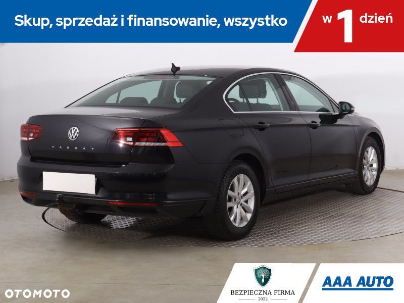 Volkswagen Passat - 7