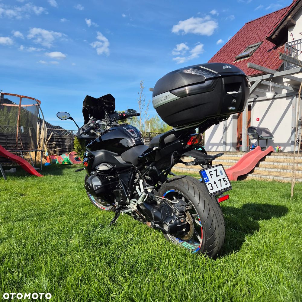 BMW RS - 13