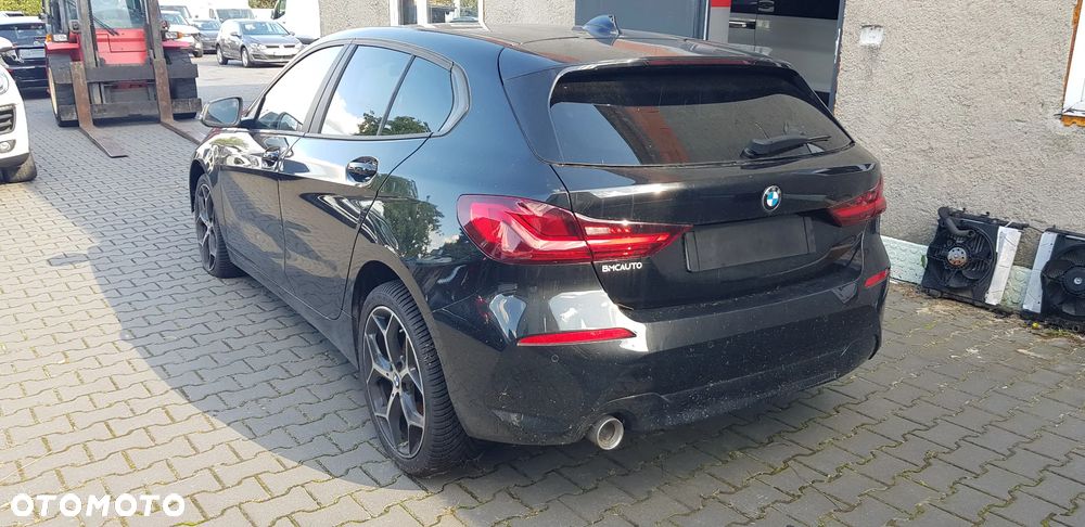 BMW Seria 1 116d Sport Line Shadow - 14