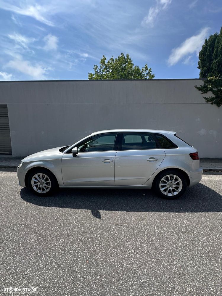 Audi A3 Sportback 2.0 TDI Attraction - 1