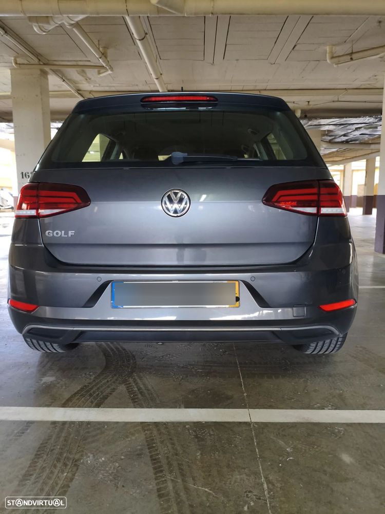 VW Golf 1.0 TSI Confortline DSG - 2