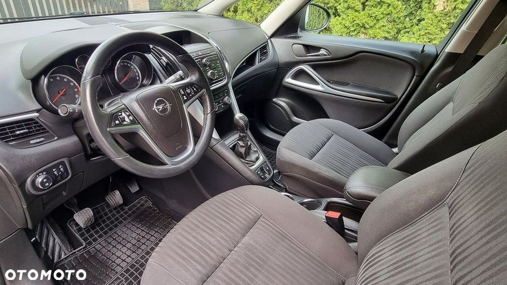 Opel Zafira - 11