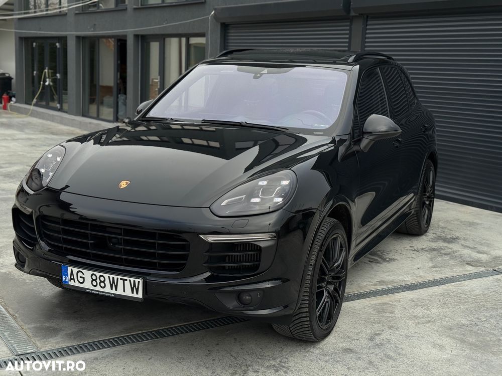 Porsche Cayenne - 2