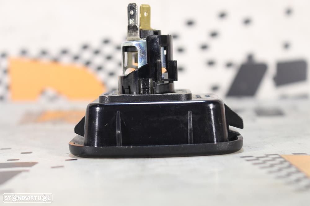 Isqueiro Bmw 1 Coupé (E82)  61346904008 / 6904008 - 6