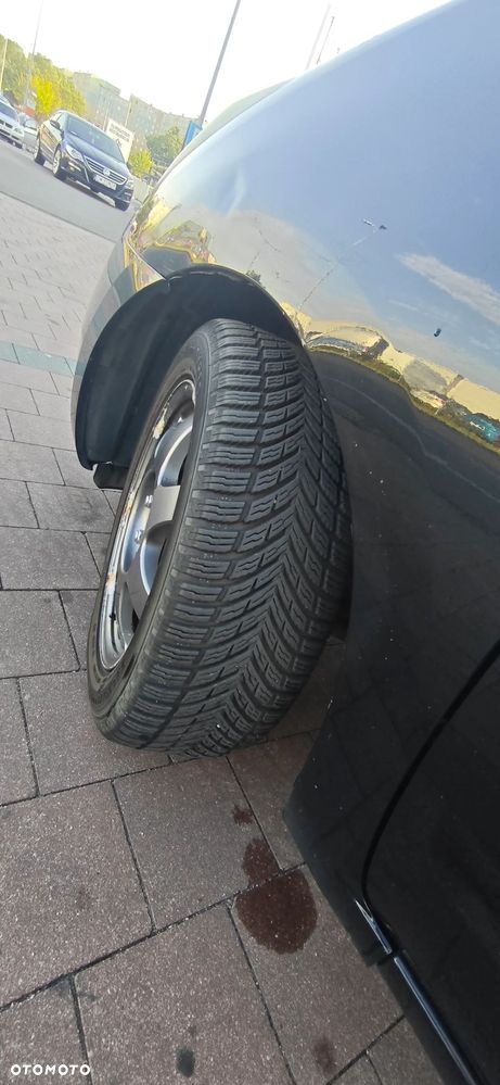 Toyota Prius - 5