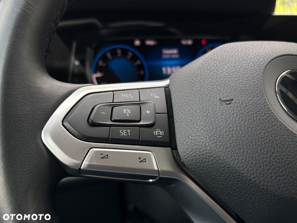 Volkswagen Golf 1.5 TSI EVO Life - 30