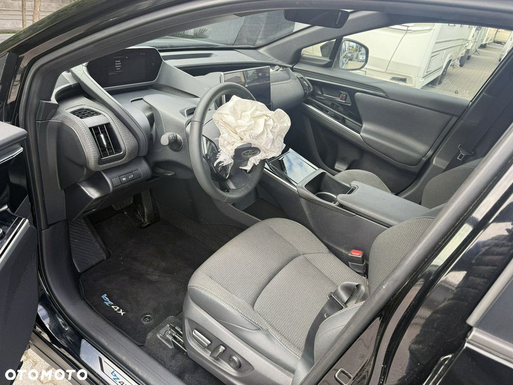 Toyota bZ4X - 9