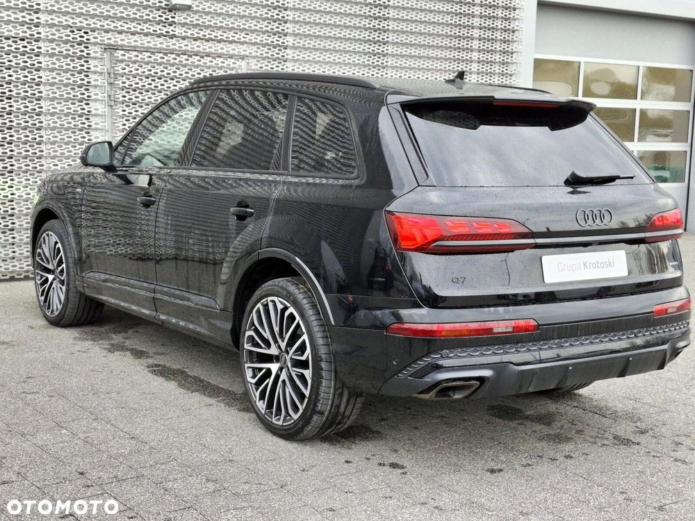 Audi Q7 - 7
