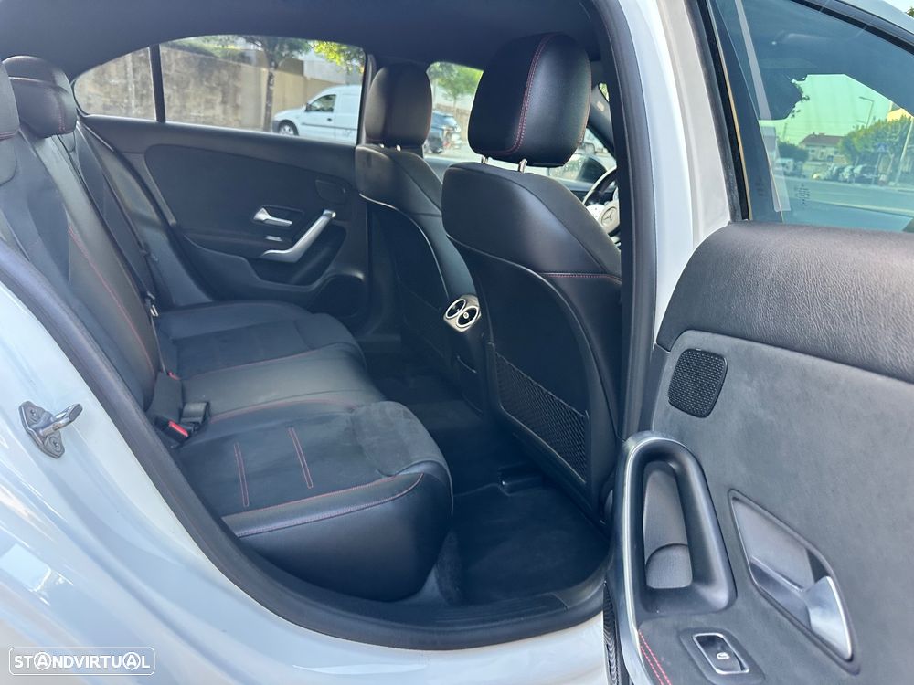 Mercedes-Benz A 180 Limousine d 7G-DCT AMG Line - 43