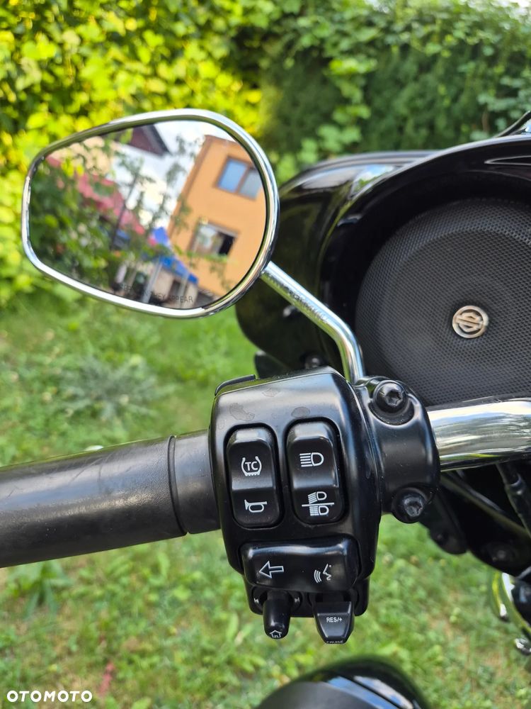 Harley-Davidson Touring Ultra Limited - 13