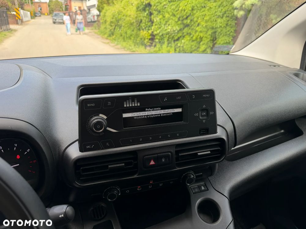 Citroën BERLINGO - 21